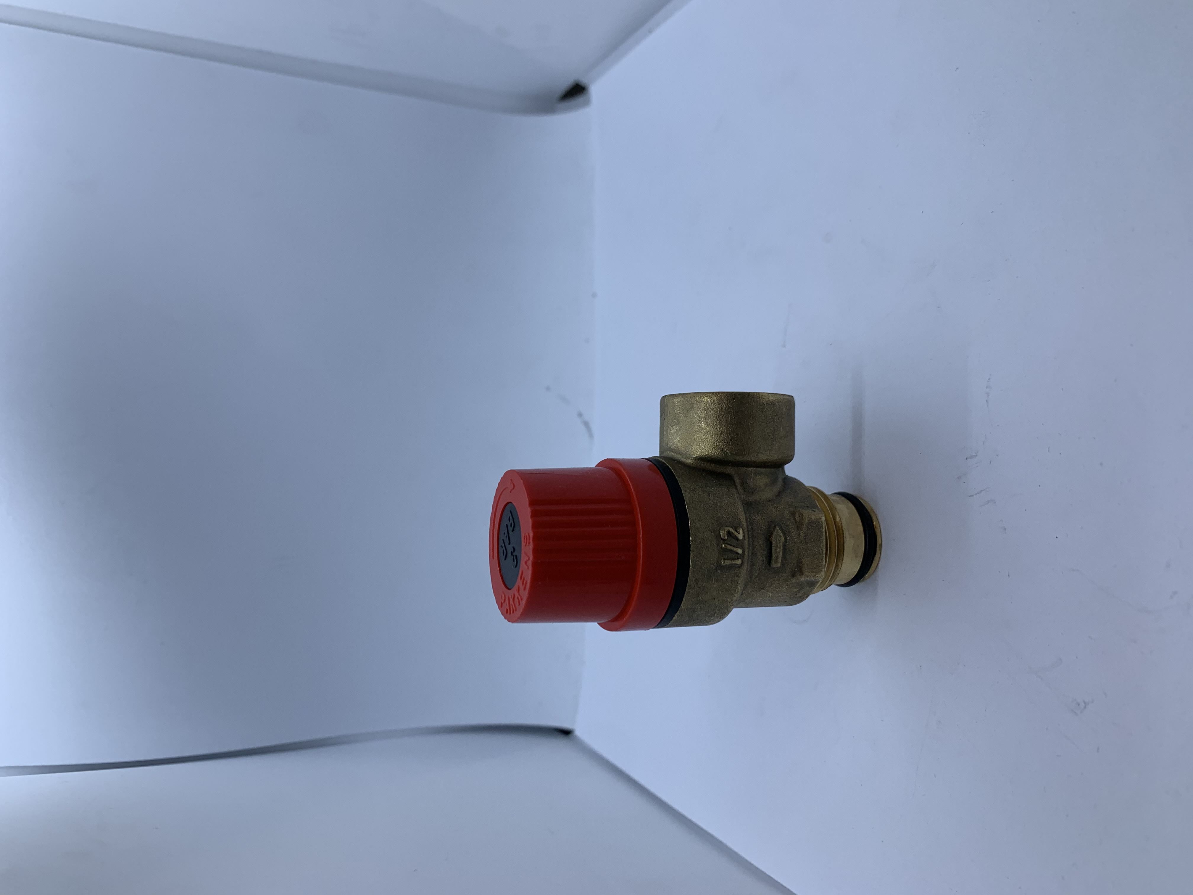 Safety valve 3,5 bar