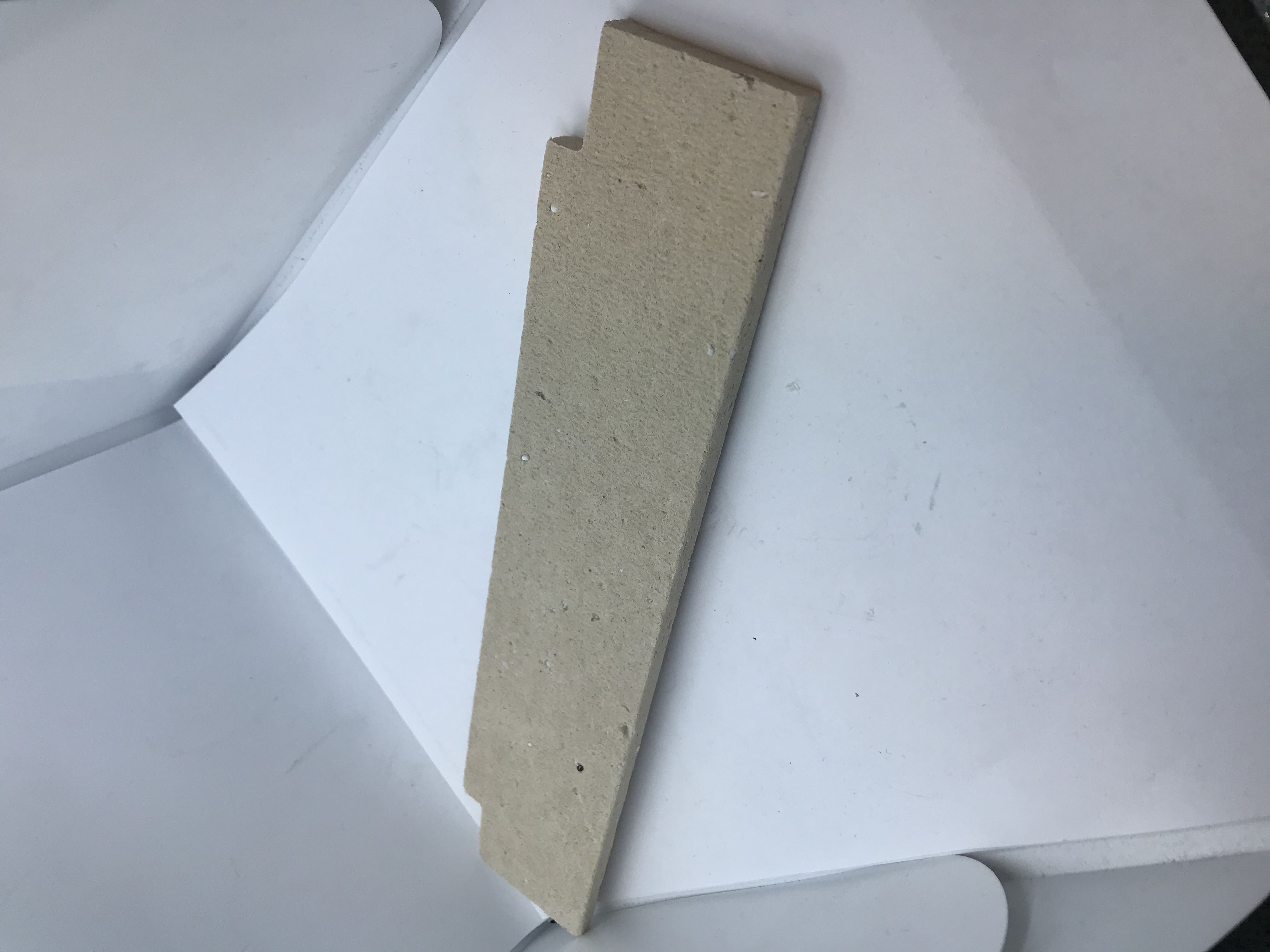 Comb chamber rear insulation