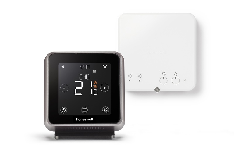 HONEYWELL LYRIC T6R-HW WIRELESS SMART THERMOSTAT WITH HOT WATER CONTROL