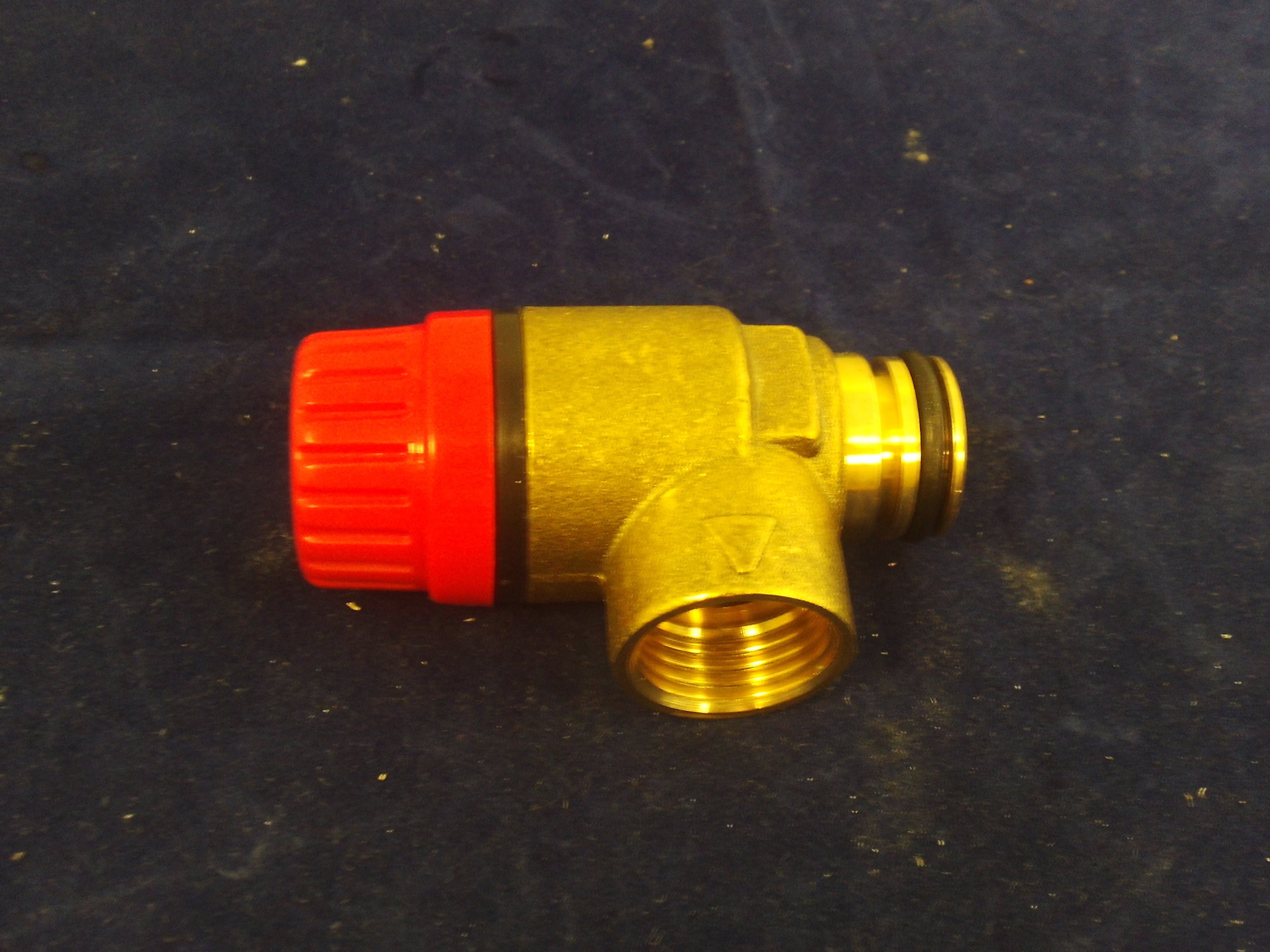 PRESSURE RELIEF VALVE