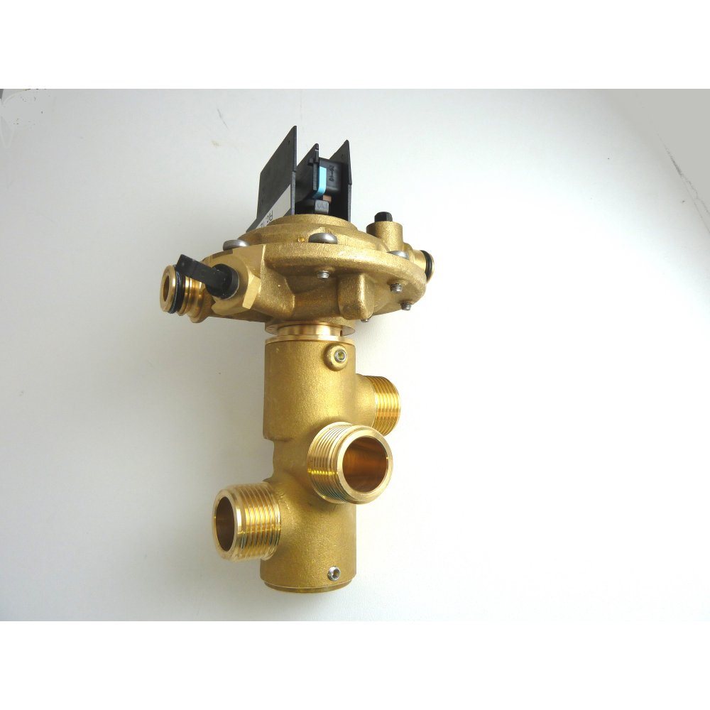 DIVERTER VALVE