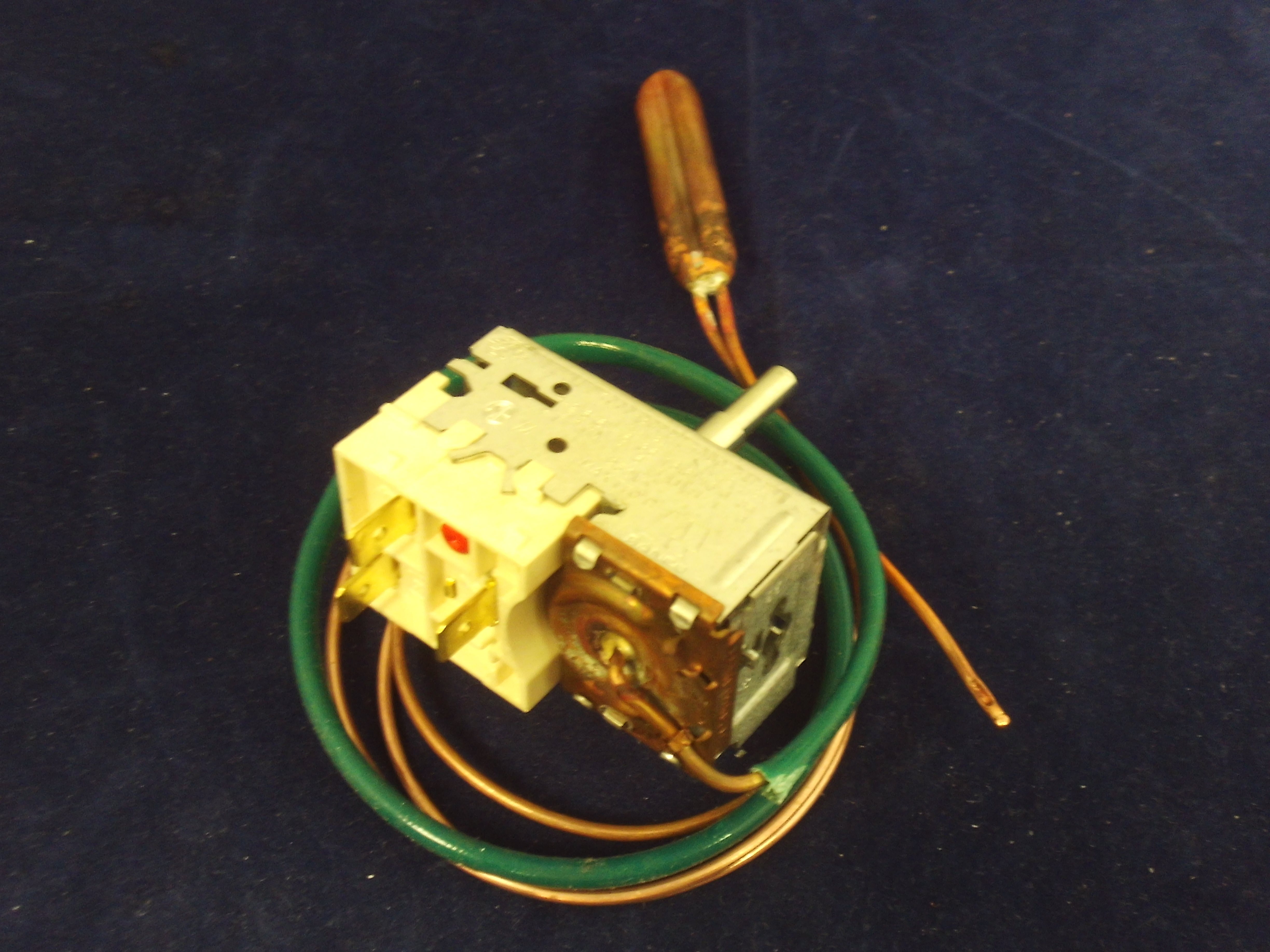 THERMOSTAT CONTROL 900MM CAPILLARY